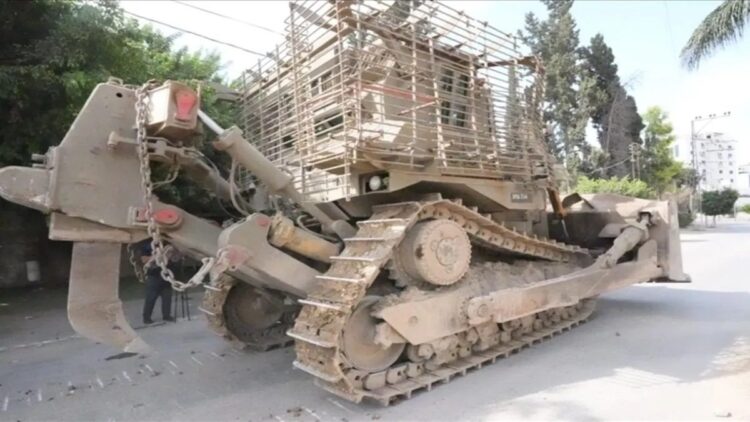 Usai Dikritik, AS Bekukan Pengiriman Buldoser ke Israel 1 Sebuah laporan media, mengutip sejumlah sumber keamanan, mengatakan Amerika Serikat (AS) baru-baru ini membekukan kesepakatan pengiriman 130 bulldozer ke Israel karena alat tersebut digunakan untuk menghancurkan rumah-rumah di Gaza. /ANTARA/Anadolu/py