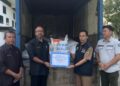 Pemprov Sumbar Salurkan 2.830 Kg Beras untuk Warga Terdampak Banjir Sumpur Kudus 6 Bantuan Pemprov Sumbar disalurkan untuk masyarakat terdampak banjir di Sumpur Kudus, Kabupaten Sijunjung. (dok. adpsb)