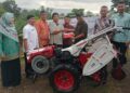 Bantuan hand traktor dari PT Semen Padang. (dok. istimewa)