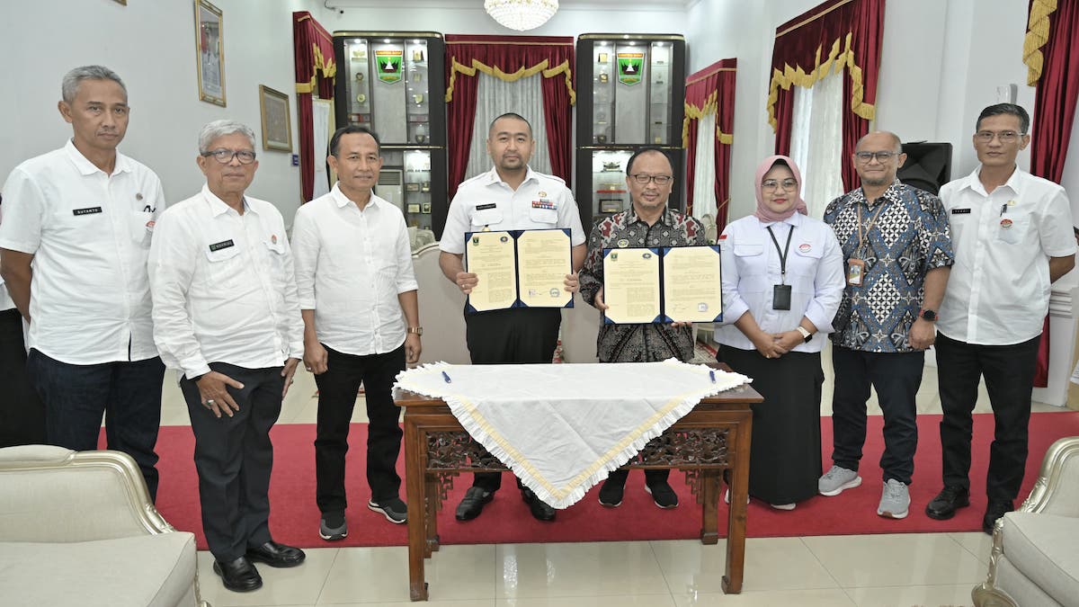 Kerjasama Pemprov Sumbar dan BPH Migas terkait pengawasan BBM. (dok. adpsb)