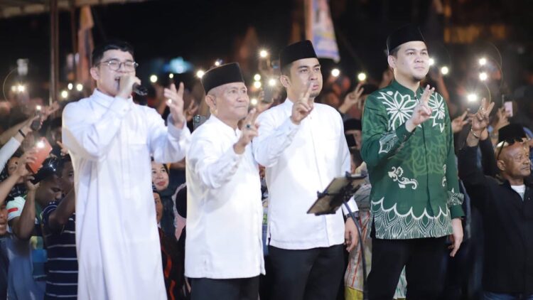 Pasangan Dhani-Suryadi Unggul Jauh dengan Elektabilitas 57,7 Persen 1 Pasangan Dhani-Suryadi unggul elektabilitas di Pilkada Solok. (dok. istimewa)