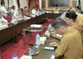 Pemprov Sumbar Matangkan Koordinasi dengan Forkopimda Jelang Pilkada Serentak 3 Rapat jajaran Forkopimda jelang hari pencoblosan di Pilkadan Serentak 2024. (dok. adpsb)