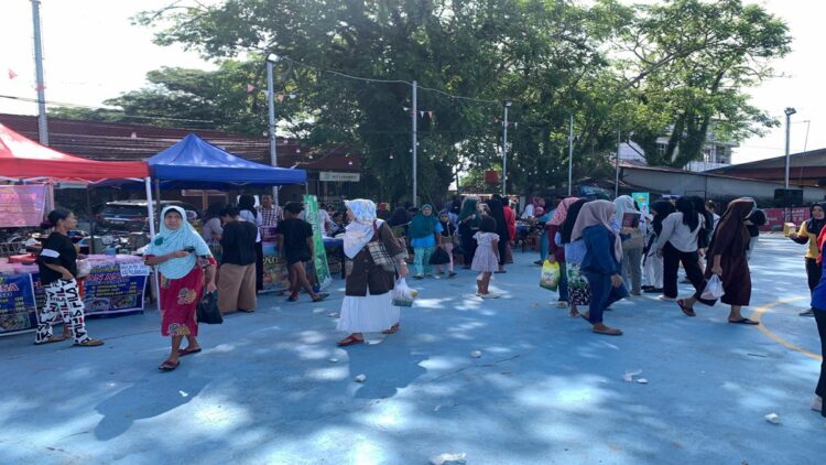 Pemko Padang menggelar pasar murah di tiga kecamatan mulai hari ini. (Foto: Diskominfo Padang)