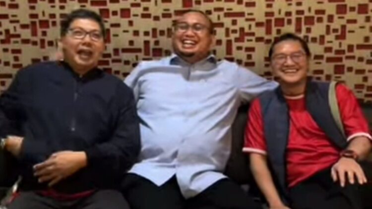 Bertemu Bung Towel, Ini yang Disampaikan Andre Rosiade 1 Andre Rosiade dan Bung Towel