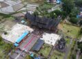 Foto udara pelaksanaan Festival Pesona Minangkabau 2024 di kawasan Istano Basa Pagaruyuang, Kabupaten Tanah Datar, Kamis (5/12/2024). (Antara/Fandi Yogari)