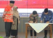 Komitmen Segerakan Pembangunan untuk Warga Sumbar, Gubernur Mahyeldi Serahkan DIPA dan TKD 2025