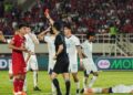 Muhammad Ferrari dapat kartu merah usai menyikut kapten Filipina. (dok. Timnas Indonesia)