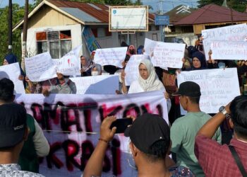 Aksi damai terkait dugaan politik uang di Payakumbuh. (dok. istimewa)