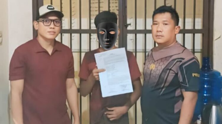 Pria Pengangguran Cabuli Anak Kelas 2 SD di Solsel, Ditangkap Polisi dan Terancam 15 Tahun Penjara 1 Pelaku cabul diamankan Polres Solsel. (dok. Bidhumas)