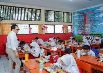 Badan Gizi Nasional Sebut Kesalahan Pengolahan Ayam Picu Keracunan Siswa di Sukoharjo 20 Badan Gizi Nasional Sebut Kesalahan Pengolahan Ayam Picu Keracunan Siswa di Sukoharjo