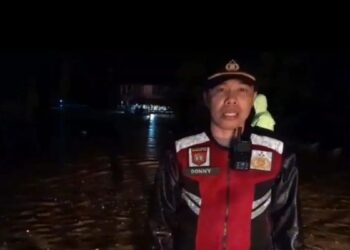 Banjir Menggenangi Jalan Lintas Sumatera di Pesisir Selatan, Akses Padang-Bengkulu Terhambat
