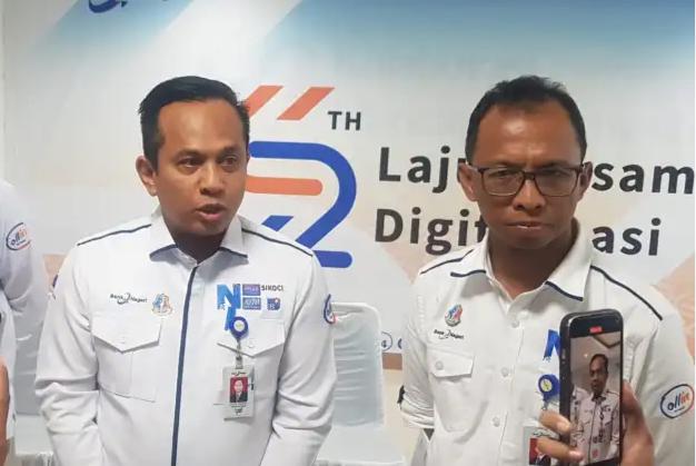 Mantap! Bank Nagari Siap Ikut Danai Proyek Lanjutan Tol Padang-Pekanbaru 1 Direktur Utama Bank Nagari Gusti Candra bersama Direktur Keuangan Roni Edrian