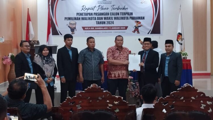 Ditetapkan KPU Sebagai Pemenang Pilkada Pariaman, Yota Balad Serukan Kembali Bersatu 1 KPU tetapkan Yota Balad-Mulyadi sebagai Wali Kota-Wawako Pariaman periode 2025-2030. (dok. Radarsumbar)