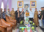 Pemko Padang Bahas Pengelolaan Sampah Bersama IGES Jepang