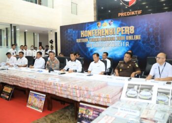 Mabes Polri mengungkap kasus judi online dengan miliaran rupiah yang memiliki jaringan Internasional. (dok. Divhumas Polri)