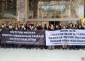 Tuntut Keadilan, Ratusan ASN Dikti Gelar Demo di Depan Kantor Kemdiktisaintek 3 Ratusan pegawai Aparatur Sipil Negara (ASN) dari Direktorat Jenderal Pendidikan Tinggi (Ditjen Dikti) Kementerian Pendidikan Tinggi, Sains, dan Teknologi (Kemdiktisaintek) menggelar aksi damai di depan kantor Kemdiktisaintek, Jakarta, Senin (20/1/2025). (dok. ANTARA/Sean Filo Muhamad)