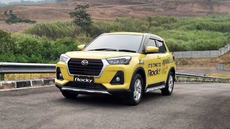 Toyota Rocky, salah satu mobil yang masih bisa menggunakan Pertalite di tahun 2025. (dok. istimewa)