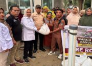 Terima Bantuan Sembako, Warga Korban Banjir Pasbar: Terima Kasih Pak Andre Rosiade