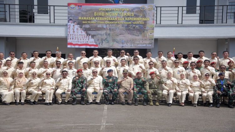 Pemko Padang selesai melaksanakan bimtek bela negara dan wawasan kebangsaan di Satkopaska Koarmada I. (Foto: Ist)