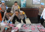Kapolda Sumbar Gelar Doorstop Penyerahan Tahap II Tersangka Pembunuh Nia Si Penjual Gorengan
