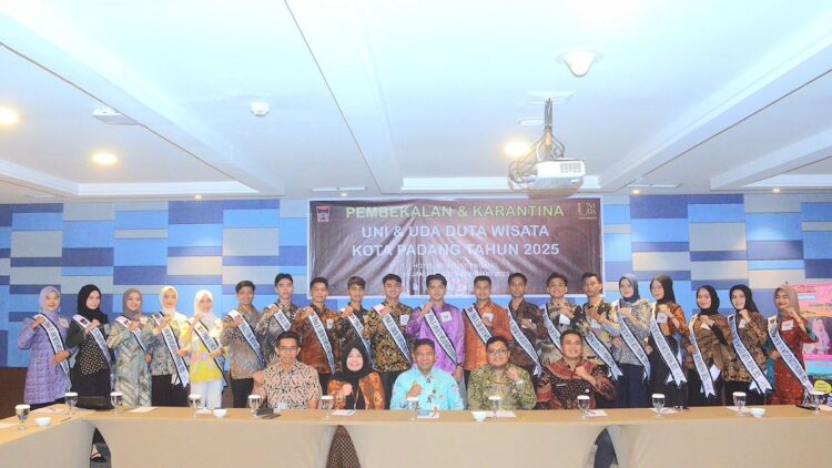 Finalis Uni dan Uda Duta Wisata Sumbar ikut karantina. (dok Prokopim)