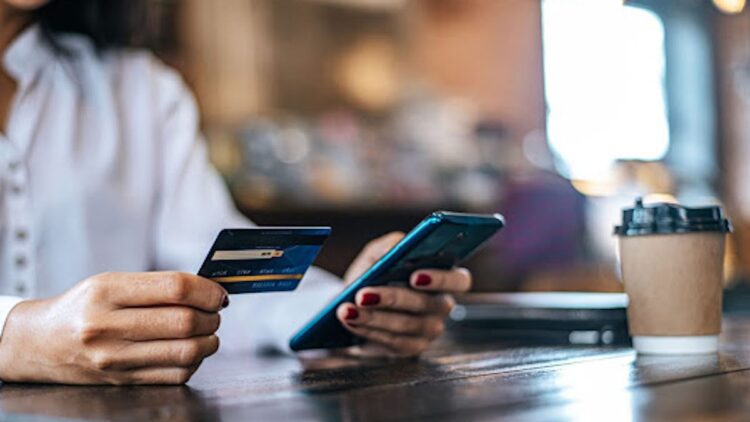 Harbolnas 2024 Catatkan Rekor Transaksi Rp31 Triliun Lebih, Didorong Penjualan Produk Lokal 1 ilustrasi transaksi online. (dok. istimewa)