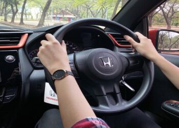 Penyebab Mobil Oleng dan Cara Mengatasinya: Ini Tips Aman untuk Pengendara
