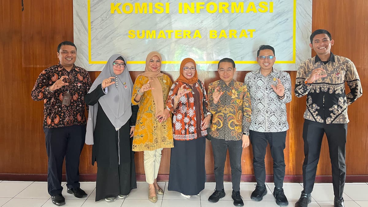Jajaran komisioner Komisi Informasi Sumbar. (dok. istimewa)