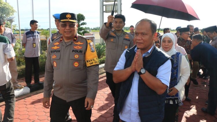 Kapolda Sumbar Irjen Pol Gatot Tri Suryanta Menginjakkan Kaki di Sumbar 1 Kedatangan Kapolda Sumbar Irjen Pol Gatot Tri Suryanto di BIM. (dok. Bidhumas)