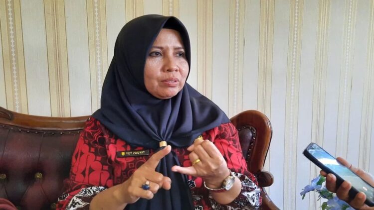 Pemko Pariaman Tawarkan Pembangunan Convention Center Rp64 Miliar ke Investor 1 Kepala Dinas Penanaman Modal Pelayanan Terpadu Satu Pintu dan Tenaga Kerja Kota Pariaman, Sumbar Gusniyetti Zaunit. ANTARA/Aadiaat M. S