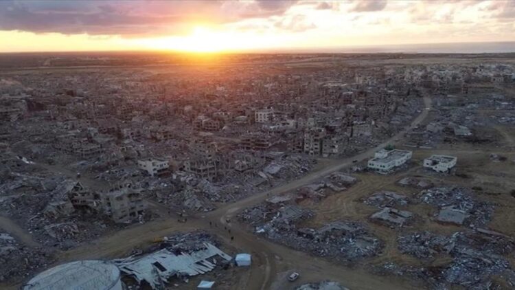 Israel Luncurkan Serangan Skala Besar di Tepi Barat Utara, Ratusan Keluarga Terpaksa Mengungsi 1 Ilustrasi Jalur Gaza setelah diserbu Israel. /ANTARA/Anadolu/py