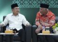 Gubernur Mahyeldi dampingi Jusuf Kalla dalam tabligh akbar jelang Ramadhan di UNP. (dok. adpsb)