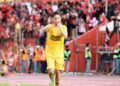 Selebrasi Felipe Chaby usai mencetak gol ke gawang Malut United. Semen Padang FC akhirnya ditahan imbang 1-1. (Foto: Dodi Motret for Radarsumbar)
