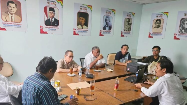 Jajaran pengurus PWI sedang membahas persiapan perayaan HPN 2025 di Riau (ANTARA/Ho-PWI)