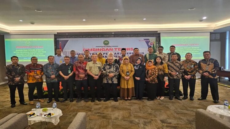 Seluruh Ketua Pengadilan Negeri se-Sumatera Barat (Sumbar) serta Hakim Tinggi melakukan deklarasi sikap anti suap, gratifikasi, serta korupsi di Padang pada Rabu (5/2). (Foto: Istimewa)