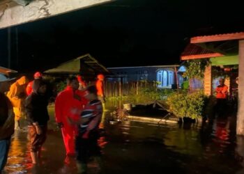 Banjir Terjang 32 Rumah di Agam, BPBD Pastikan Tidak Ada Korban Jiwa 9 Banjir Terjang 32 Rumah di Agam, BPBD Pastikan Tidak Ada Korban Jiwa