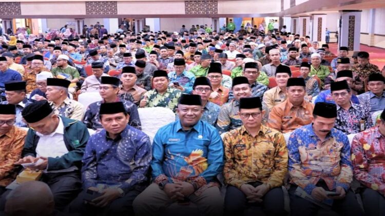 Kanwil BPN Sumbar saat acara seminar dan tabligh akbar Dewan Masjid Indonesia (DMI) Provinsi Sumatera Barat di Auditorium Universitas Negeri Padang, Minggu (16/2/2025). ANTARA/HO-BPN Pasaman.