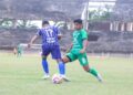 Pemain dari Josal FC dan PSPP di Liga 4 Sumbar saat berebut bola. (dok. istimewa)