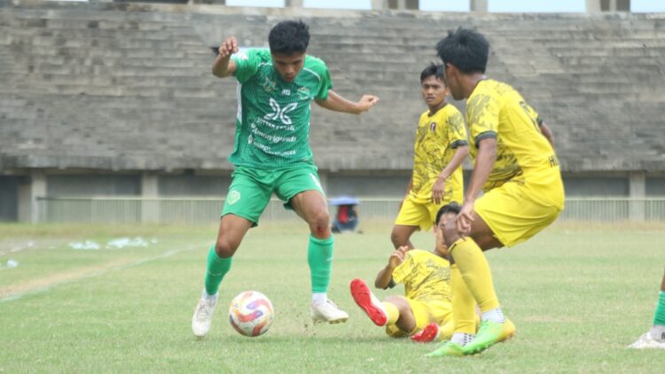 Menang Tipis 1-0, PSPP Tundukkan Ricefield Town di Liga 4 Sumbar 1 PSPP lawan Ricefield Town FC di Liga 4 Sumbar. (dok. Kominfo Padang Panjang)