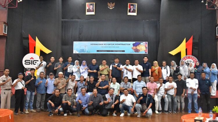 PT Semen Padang Edukasi Kontraktor tentang K3 untuk Wujudkan Tempat Kerja Aman 1 PT Semen Padang gelar sosialisasi K3 untuk kontraktor. (dok. Humas)