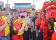 Pj Wali Kota Padang Hadir di Pawai Cap Go Meh Meriahkan Festival Siti Nurbaya 2025