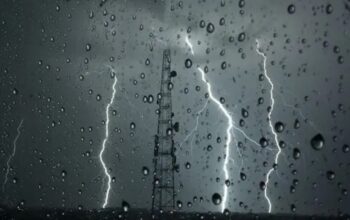 ilustrasi hujan berpetir. (dok. istimewa)