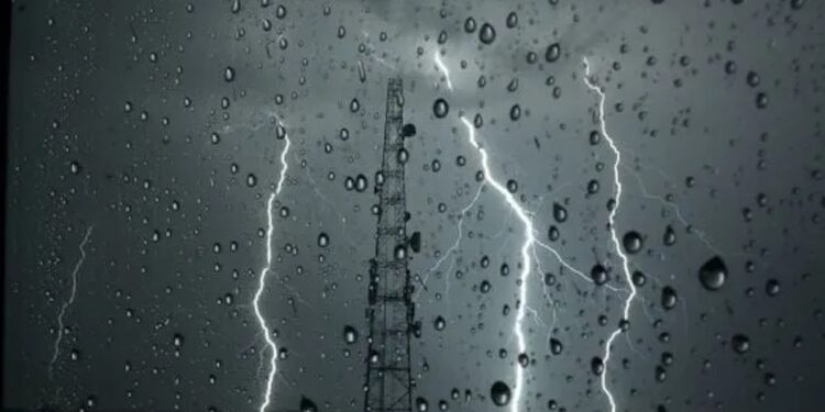 ilustrasi hujan berpetir. (dok. istimewa)