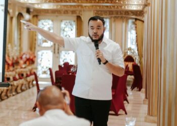 Wali Kota Padang beri arahan kepada OPD terkait keluhan masyarakat terhadap truk ODOL. (dok. Prokopim)