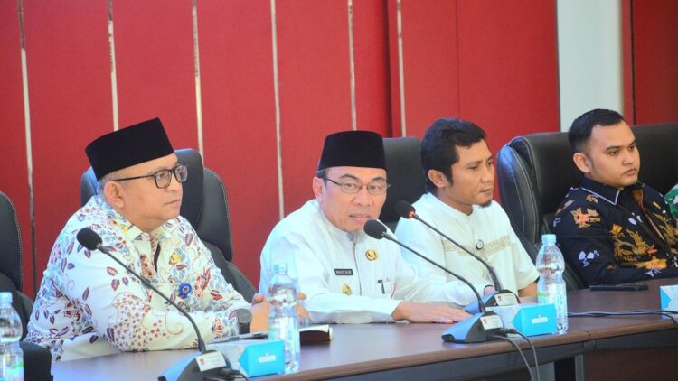 Wawako Maigus Nasir gelar rakor bersama TPID Kota Padang. (dok. Prokopim)