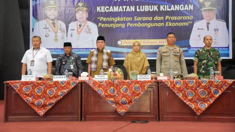 Buka Musrenbang Kecamatan, Wawako Maigus Nasir: Semoga Bisa Sejalan dengan Progul 1 Wawako Maigus Nasir saat hadir di Musrenbang RKPD 2026. (dok. Prokopim)