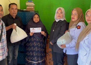 Andre Rosiade Bantu Istri Agen Bus yang Meninggal akibat Cekcok di Depan Kampus UNP 12 Andre Rosiade Bantu Istri Agen Bus yang Meninggal akibat Cekcok di Depan Kampus UNP