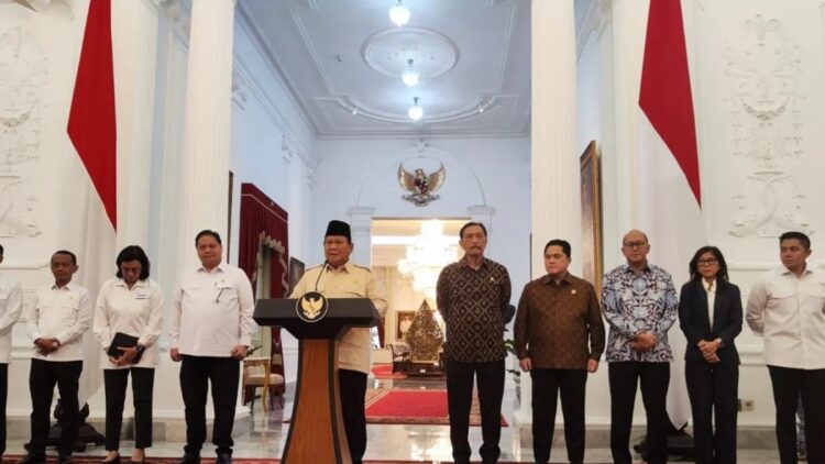 Arsip foto - Presiden Prabowo Subianto mengumumkan sejumlah kebijakan sektor ekonomi di Istana Merdeka, Jakarta, Senin (17/2/2025). (ANTARA/Mentari Dwi Gayati)