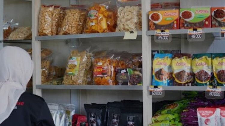 Festival Kulek-Kulek Siap Digelar 14-16 Februari 2025, UMKM Padang Berinovasi 1 Berbagai padanan lokal Sumatera Barat yang dibuat oleh UMKM di Padang. (dok. istimewa)