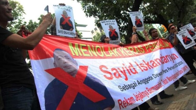 Demo penolakan Sayid Iskandarsyah sebagai anggota Dewan Pers. (dok. istimewa)